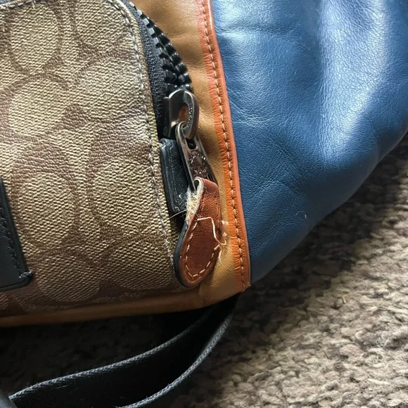 Previously loved Coach Track Belt Bag In Colorblock Signature Canvas - Picture 7 of 10